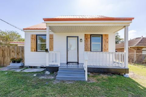 Homes For Sale - 58735 Bayou Rd<br/> Iberville County, Plaquemine, LA 70764