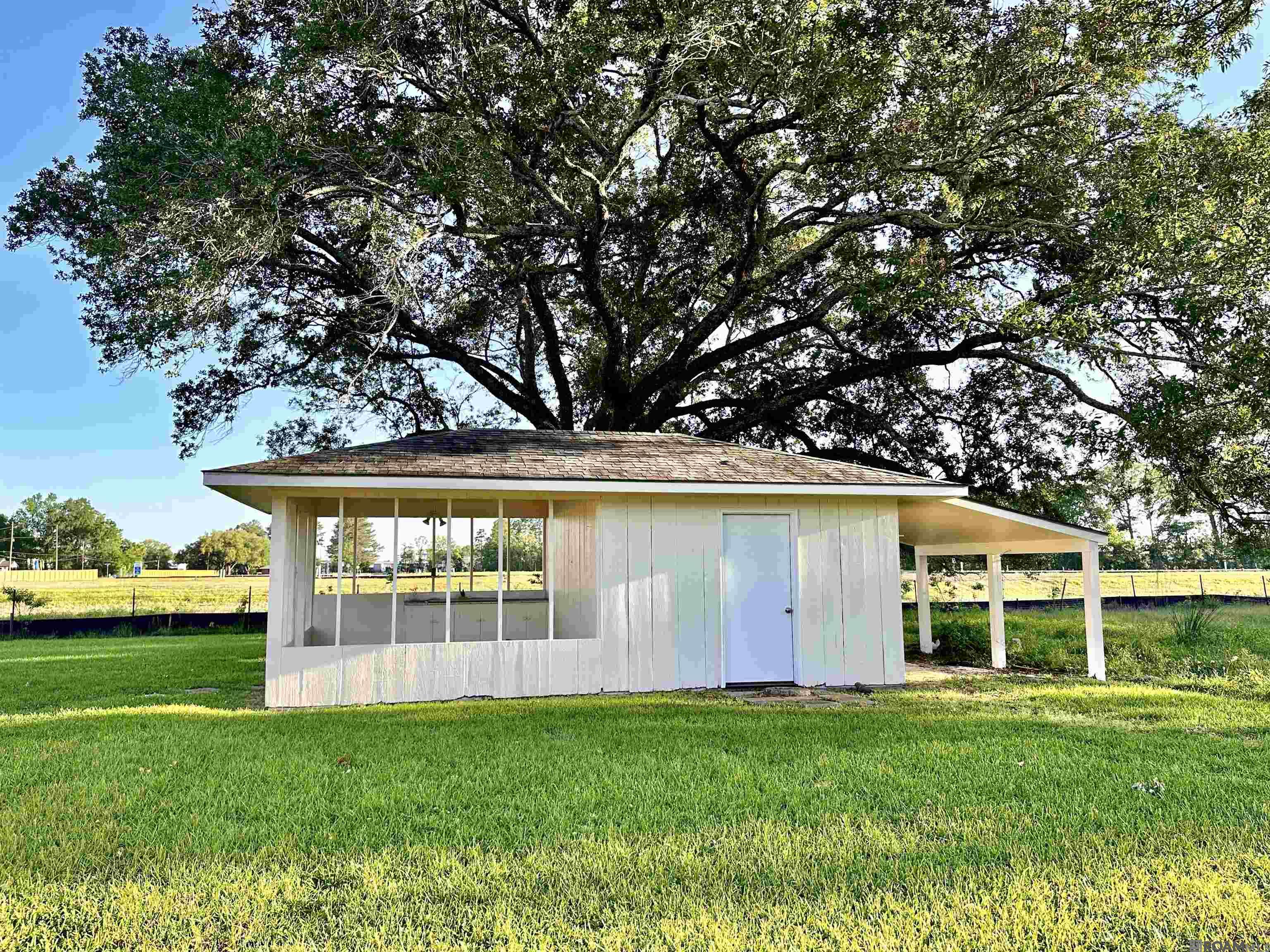 1219 S Lanoux Ave, Gonzales, Louisiana image 5
