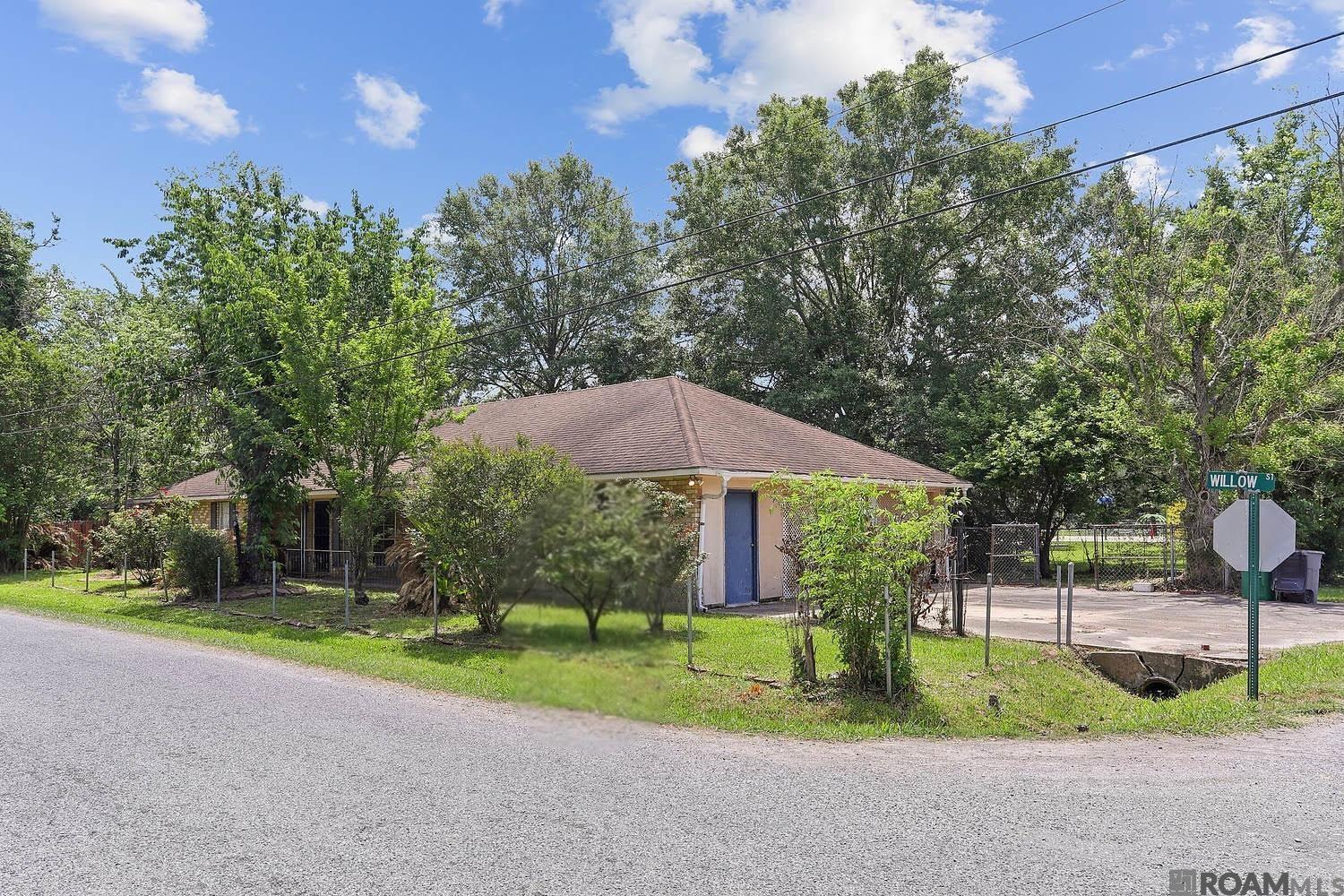17990 Willow St, Grosse Tete, Louisiana image 3