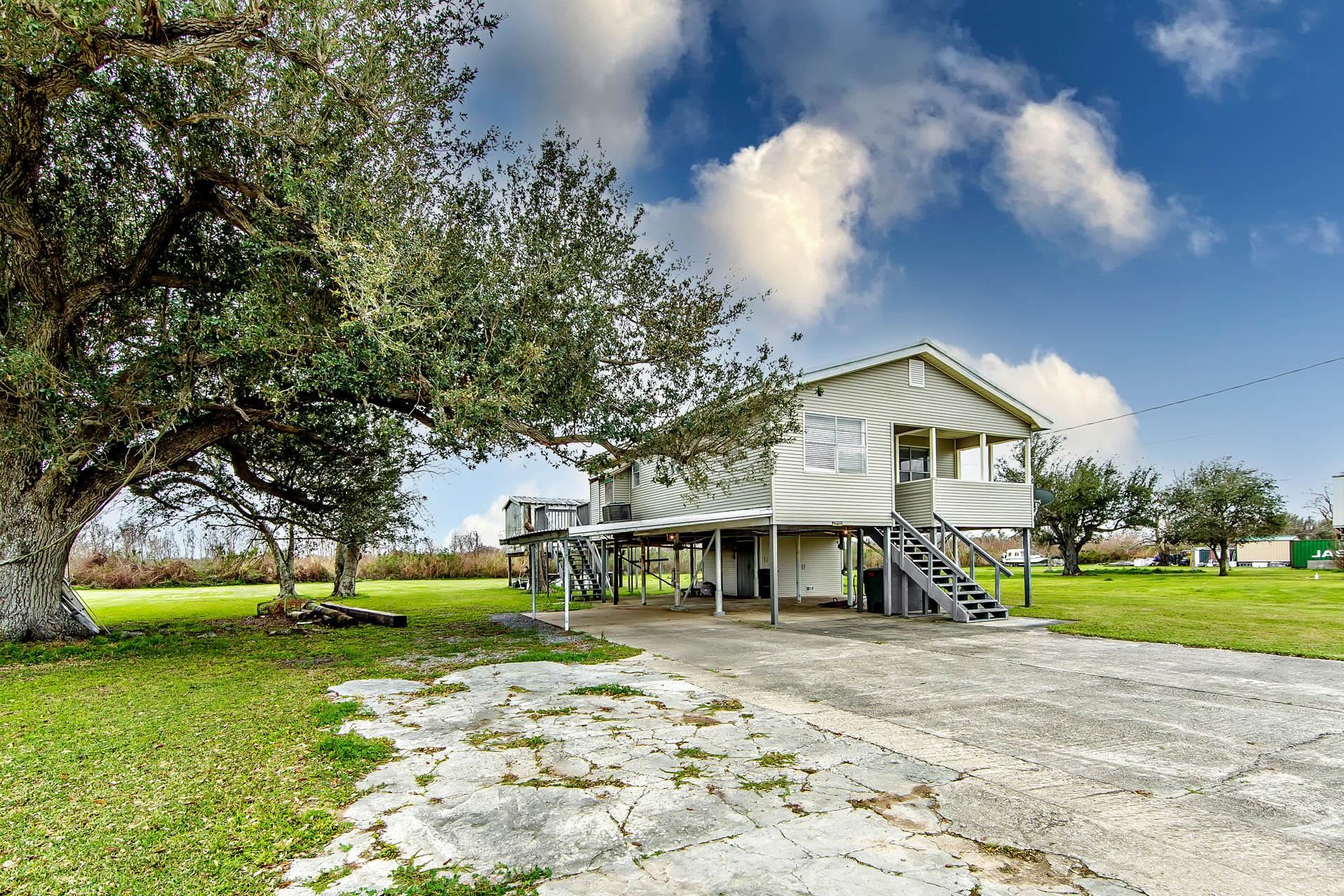 8749 Grand Caillou Road, Dulac, Louisiana image 2
