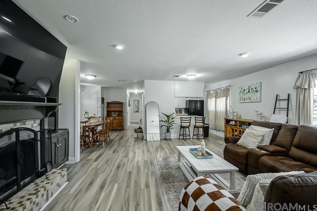 1004 S Shirley Ave, Gonzales, Louisiana image 5