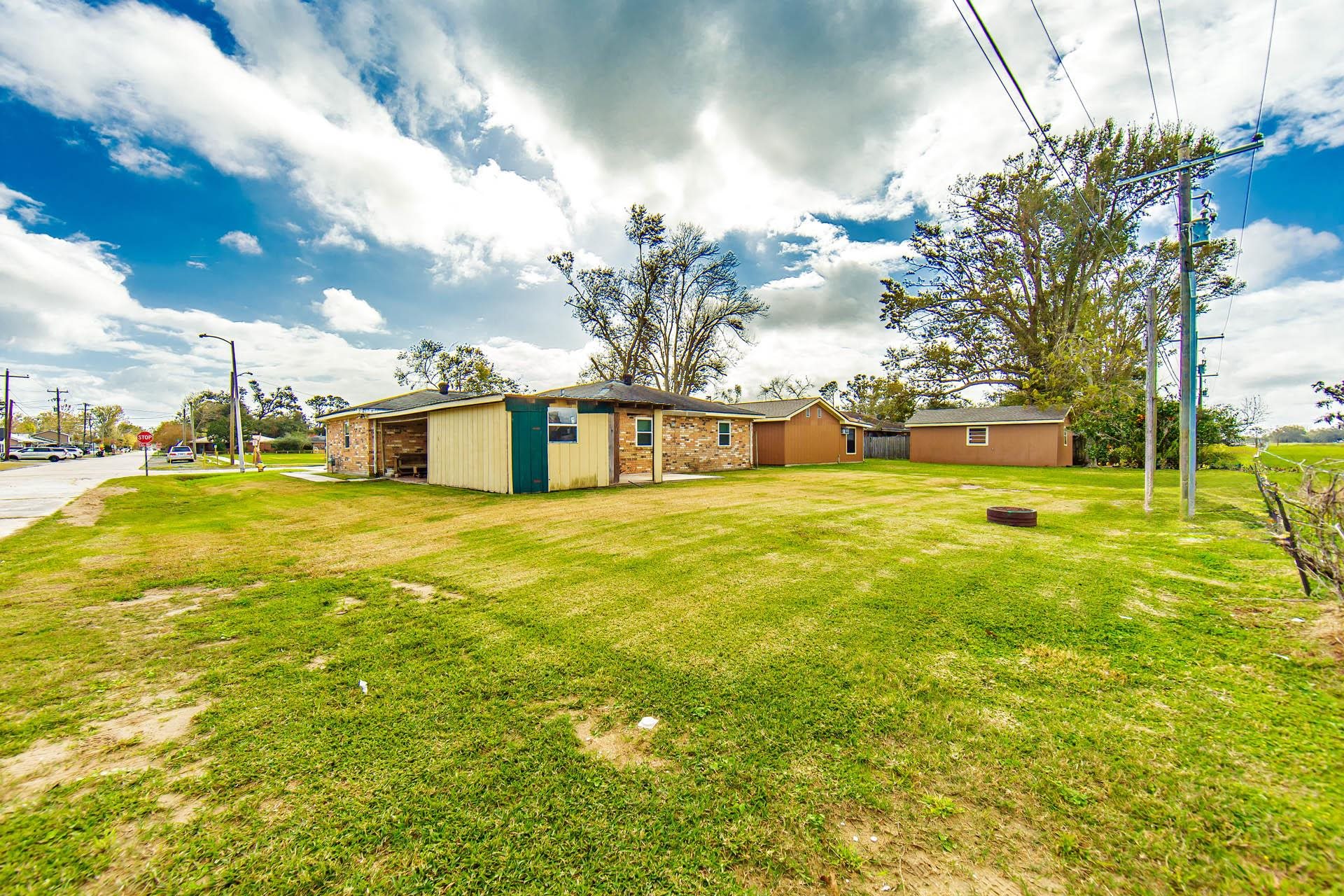 323 Hampton St, Houma, Louisiana image 3