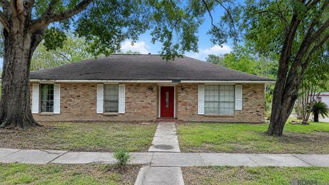 Homes For Sale - 3055 Seracedar Dr<br/> Baton Rouge, LA 70816
