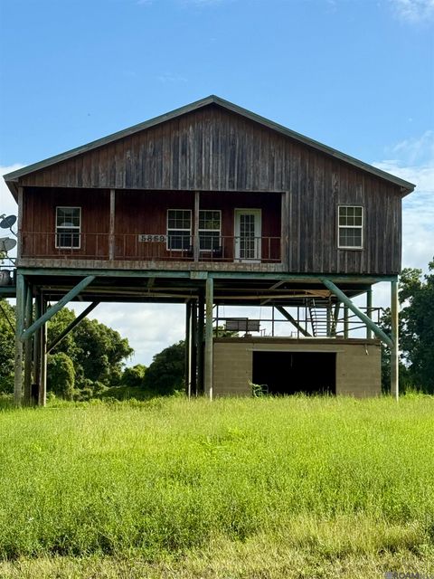 Homes For Sale - 5859 Lake Mary<br/> Wilkinson County, Woodville, MS 39669