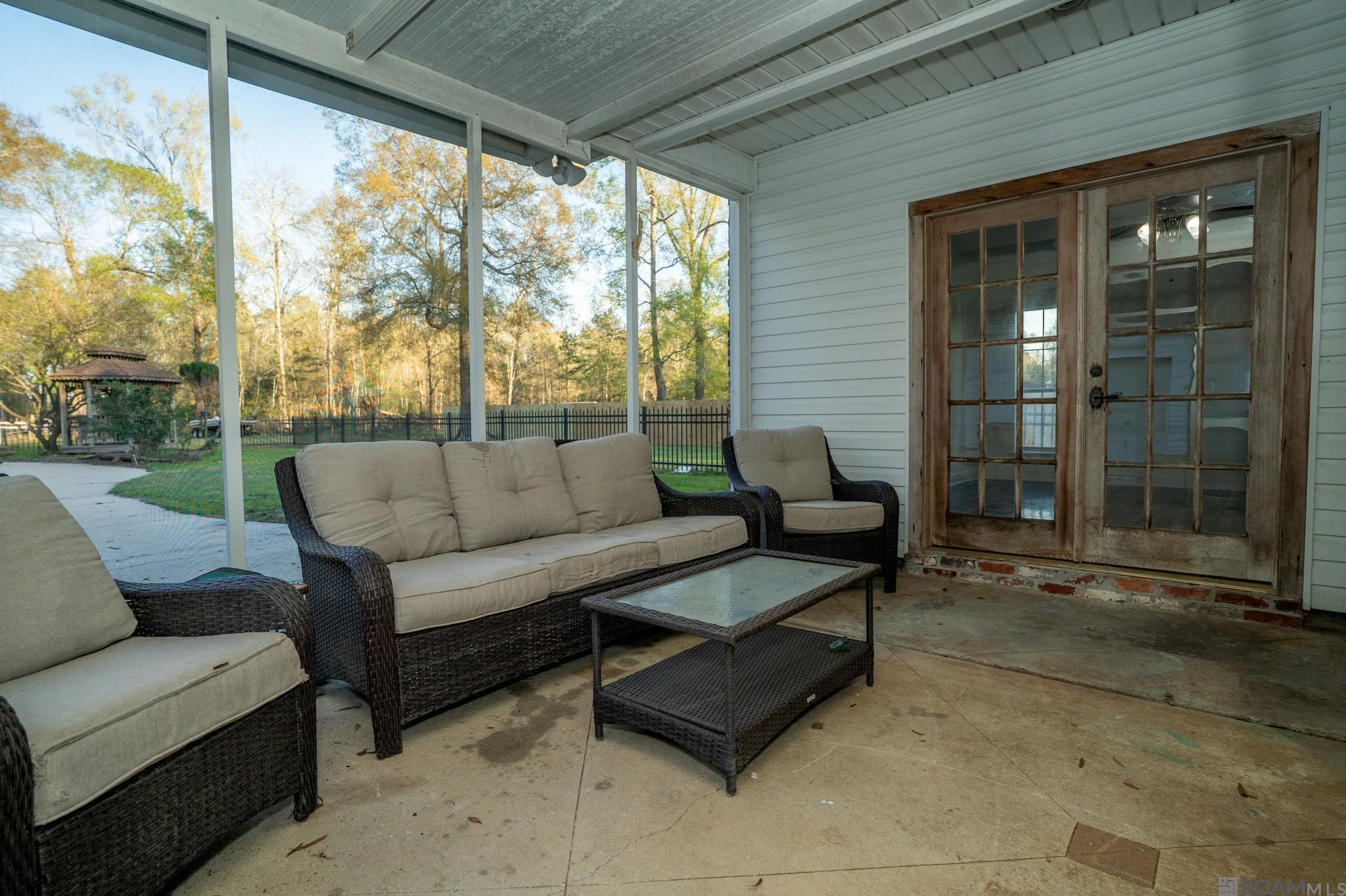 22640 Loving Dr, Denham Springs, Louisiana image 40