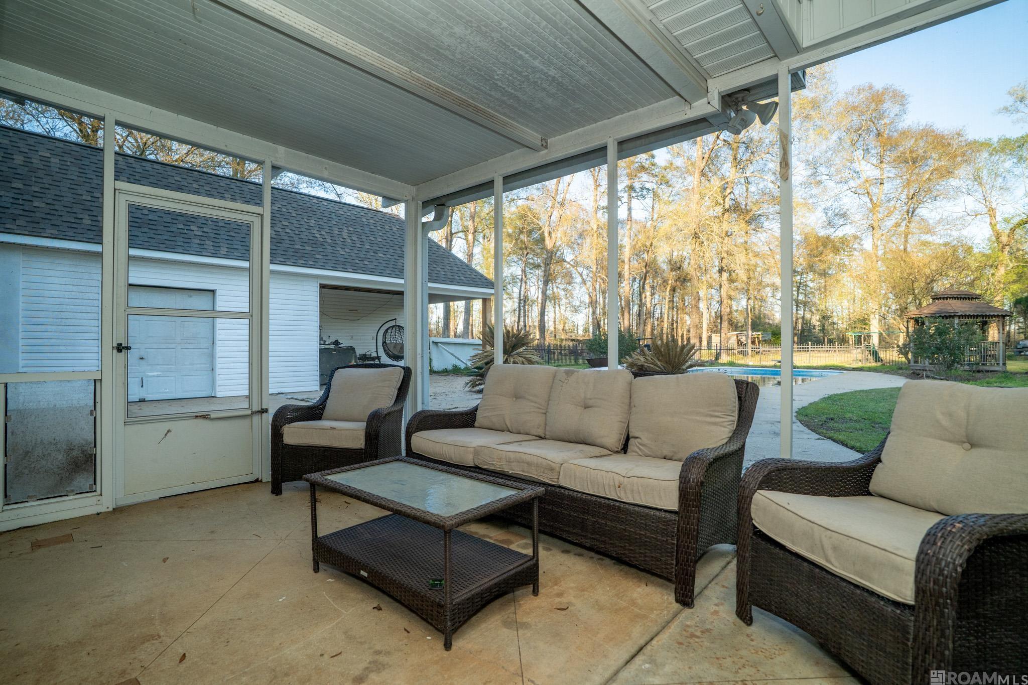 22640 Loving Dr, Denham Springs, Louisiana image 41