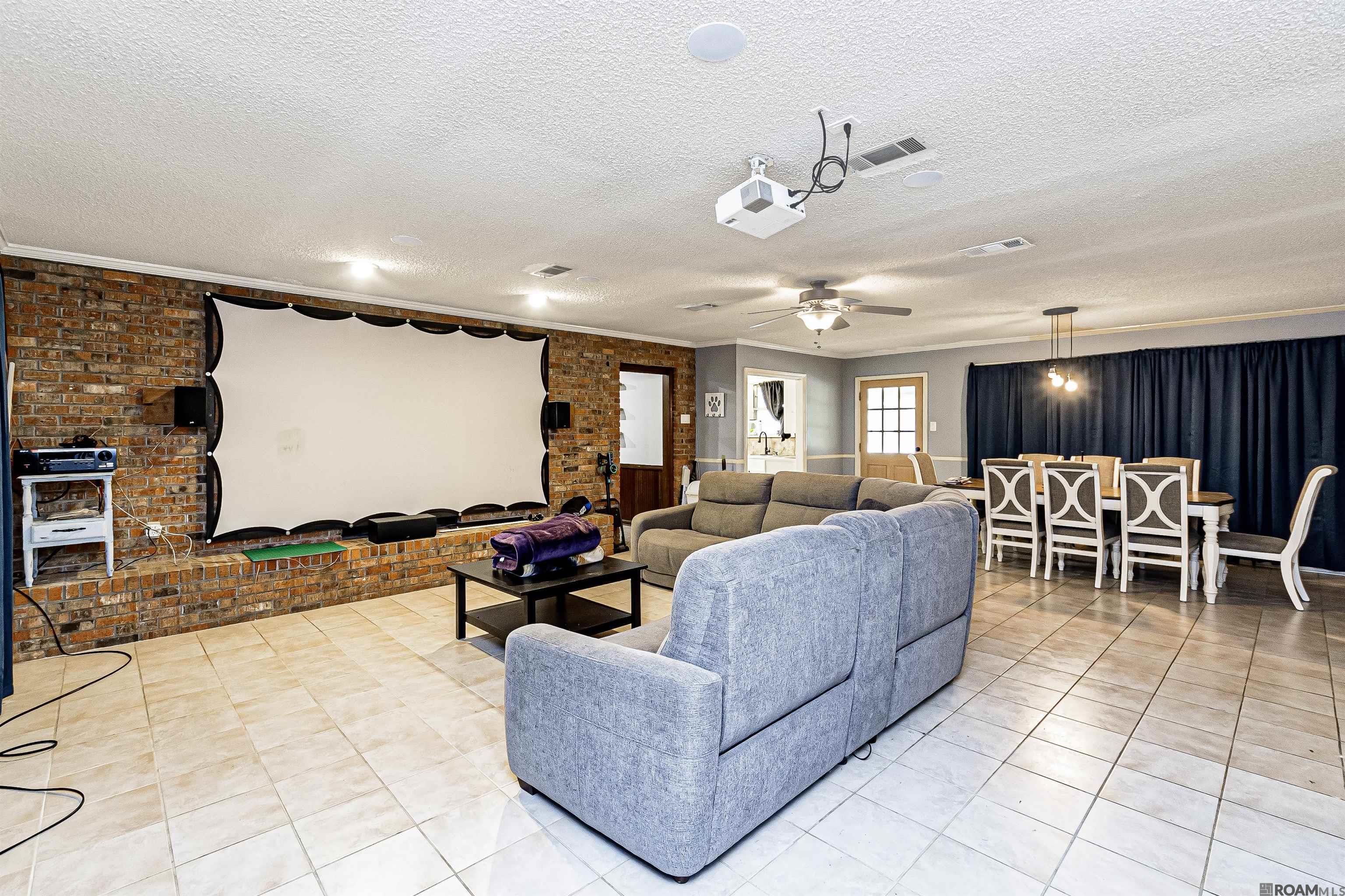 6421 Fennwood Dr, Zachary, Louisiana image 7