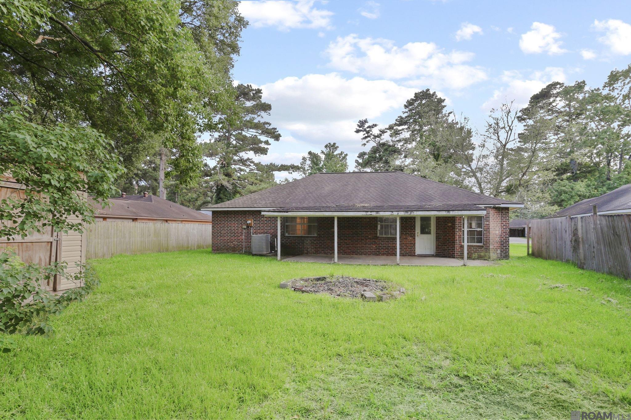 8907 Cedar Springs Ave, Denham Springs, Louisiana image 18