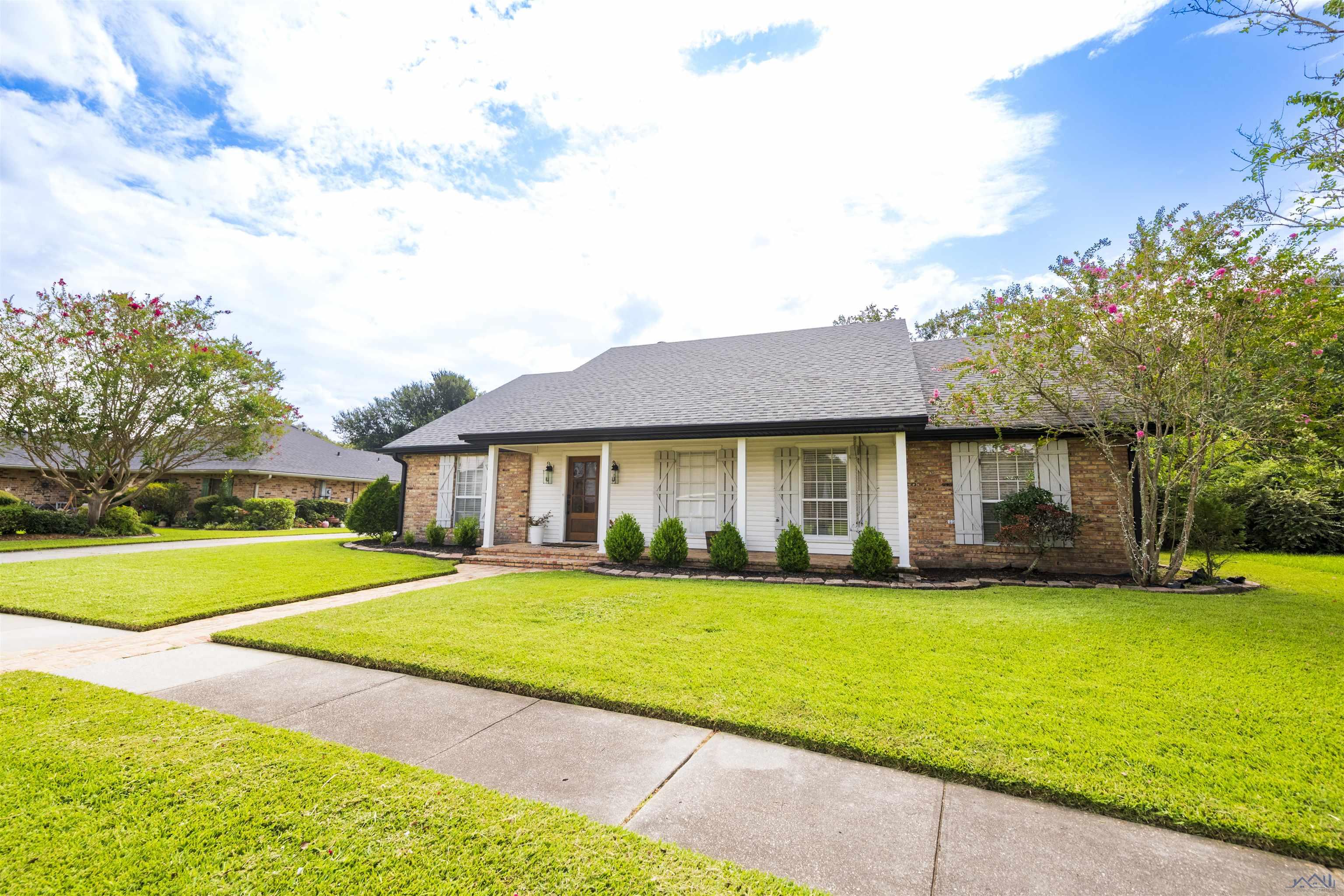 107 Myrick Drive, Houma, Louisiana image 2
