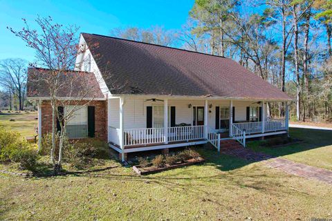 Homes For Sale - 15855 Four Oaks Dr<br/> Pride, LA 70770