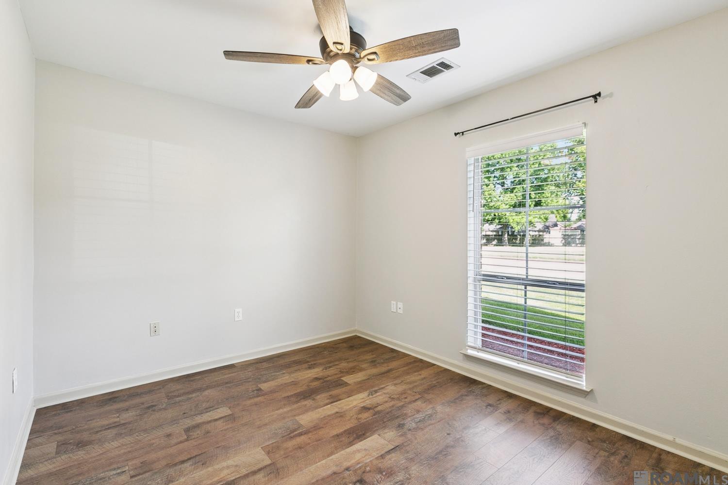 37556 Parkbrook Dr, Prairieville, Louisiana image 9