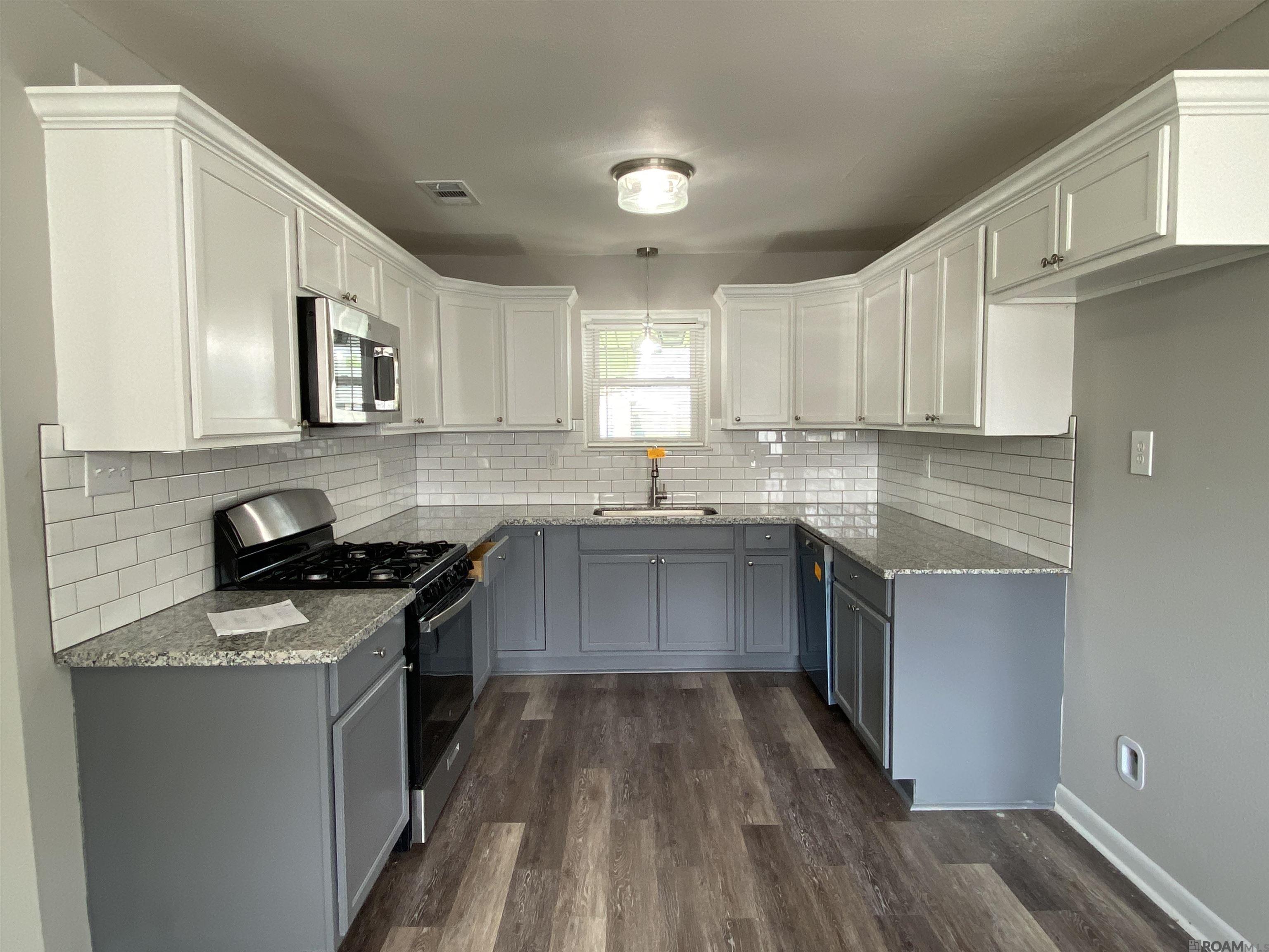 33005 Adams Dr, White Castle, Louisiana image 8