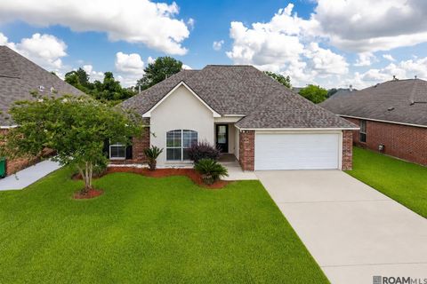 Homes For Sale - 11297 Shady Bend Dr<br/> Denham Springs, LA 70726