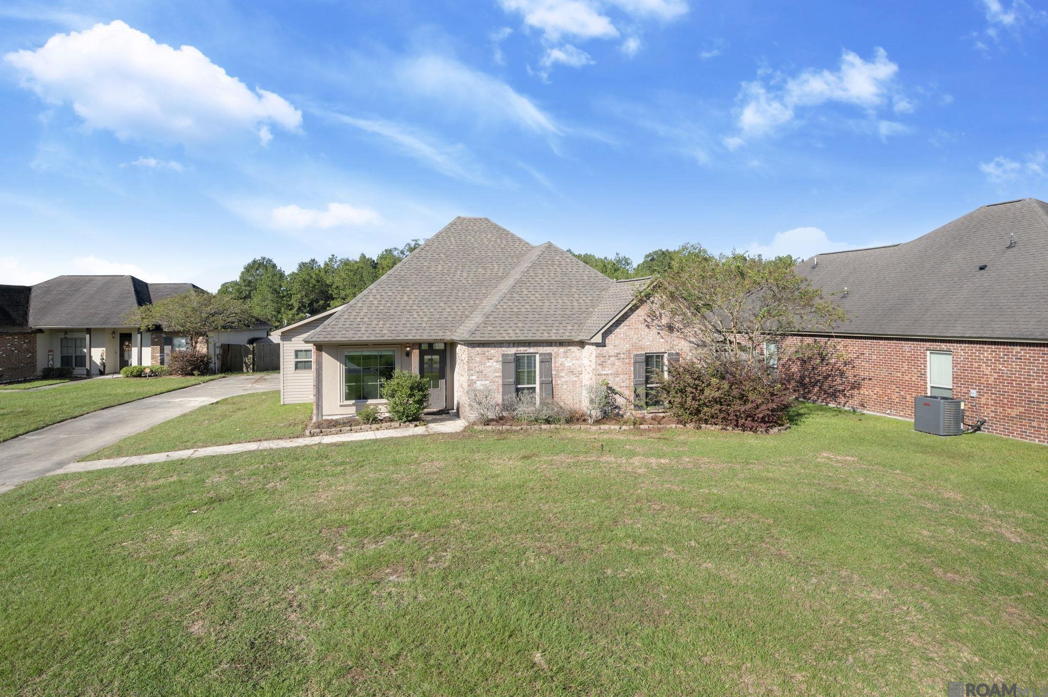 10782 Fenway Ln