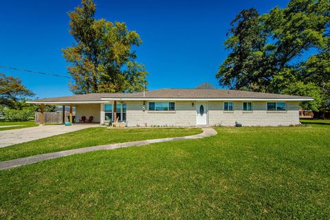 Homes For Sale - 308 North Willow<br/> Lockport, LA 70374