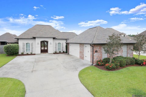 Homes For Sale - 7315 Bessie Dr<br/> Denham Springs, LA 70706
