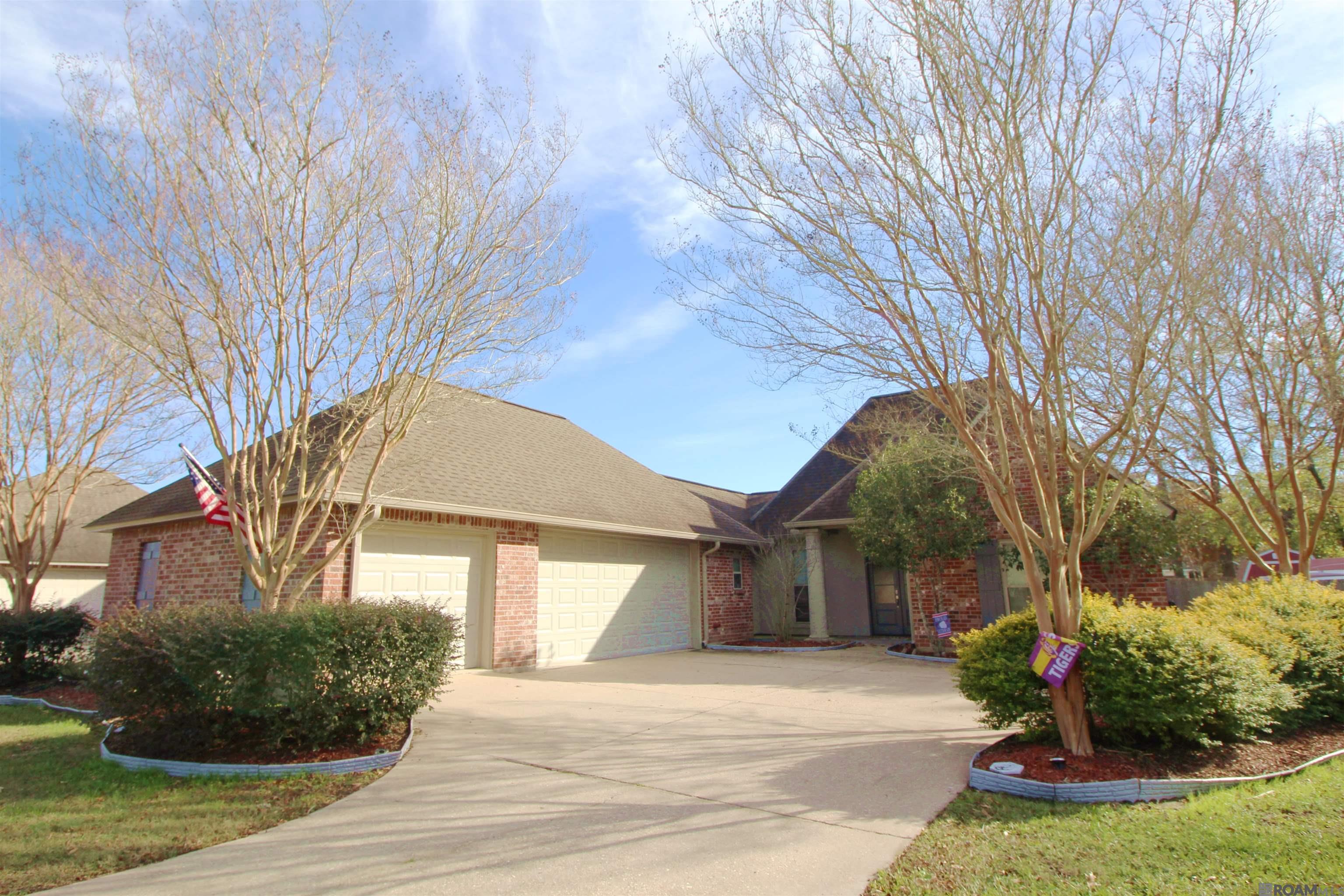 7470 Colonial Dr, Denham Springs, Louisiana image 1