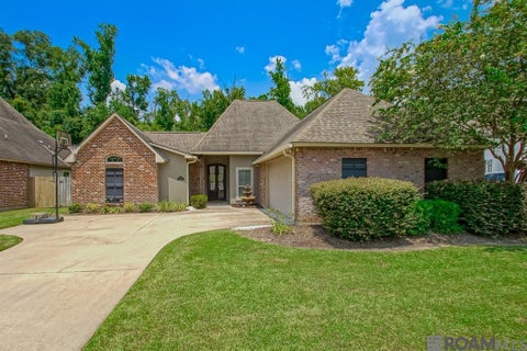 Homes For Sale - 17099 Bentons Ferry Ave<br/> Greenwell Springs, LA 70739