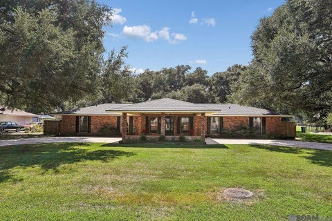 Homes For Sale - 1556 Worsham Dr<br/> Zachary, LA 70791