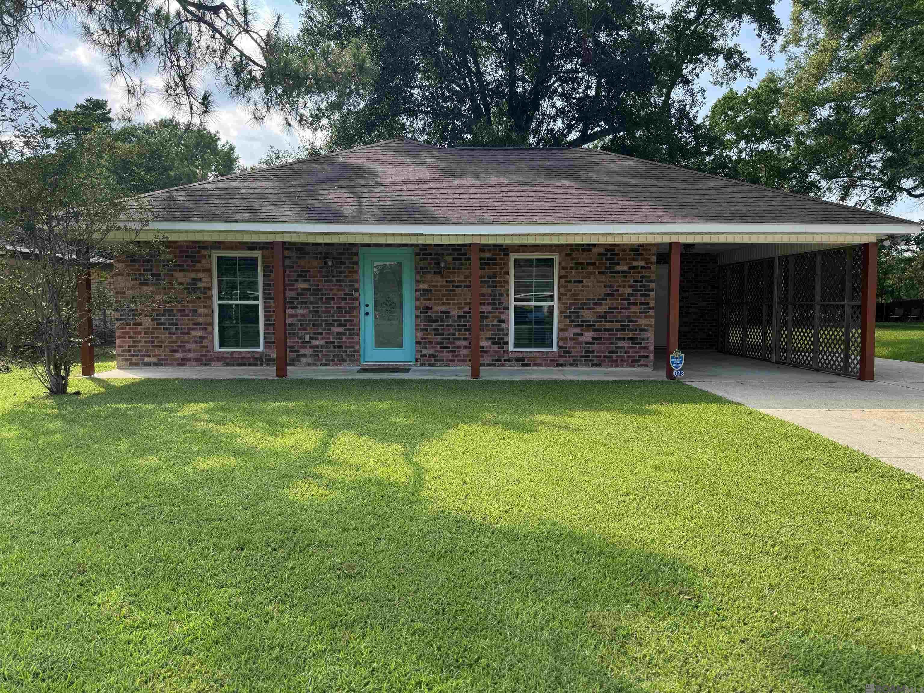 2023 Fern St, Denham Springs, Louisiana image 1