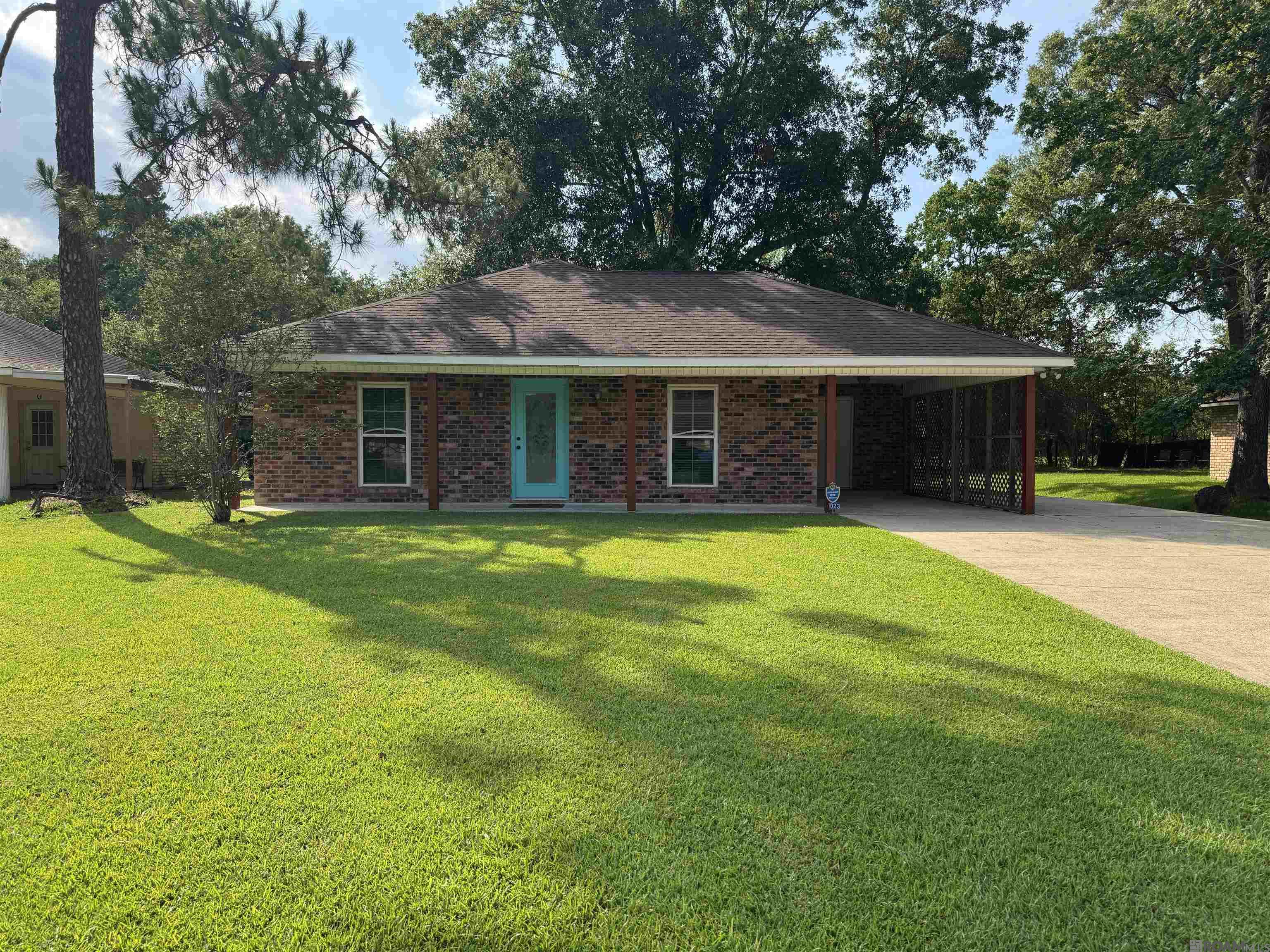 2023 Fern St, Denham Springs, Louisiana image 2