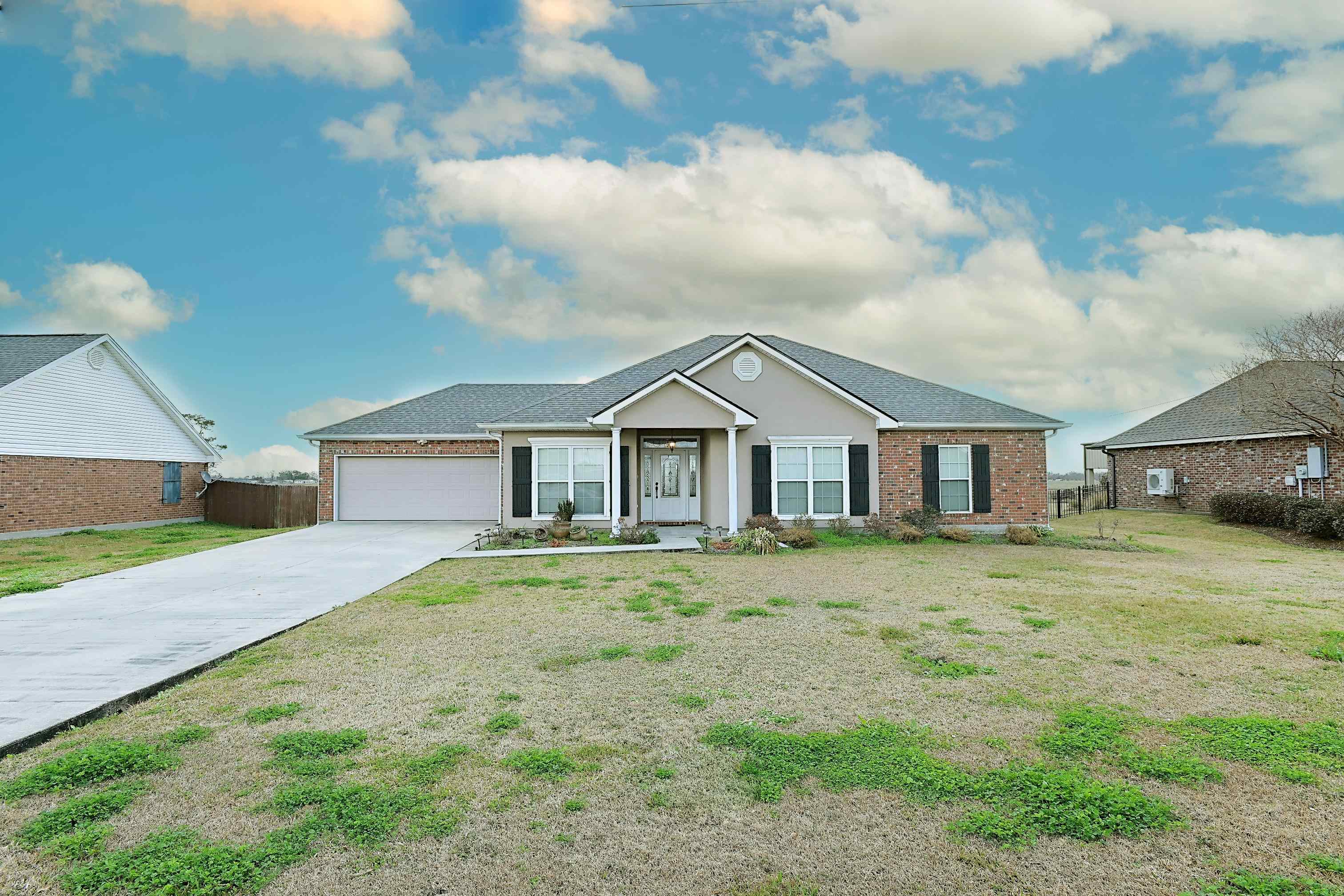 307 Pelican Dr, Raceland, Louisiana image 2