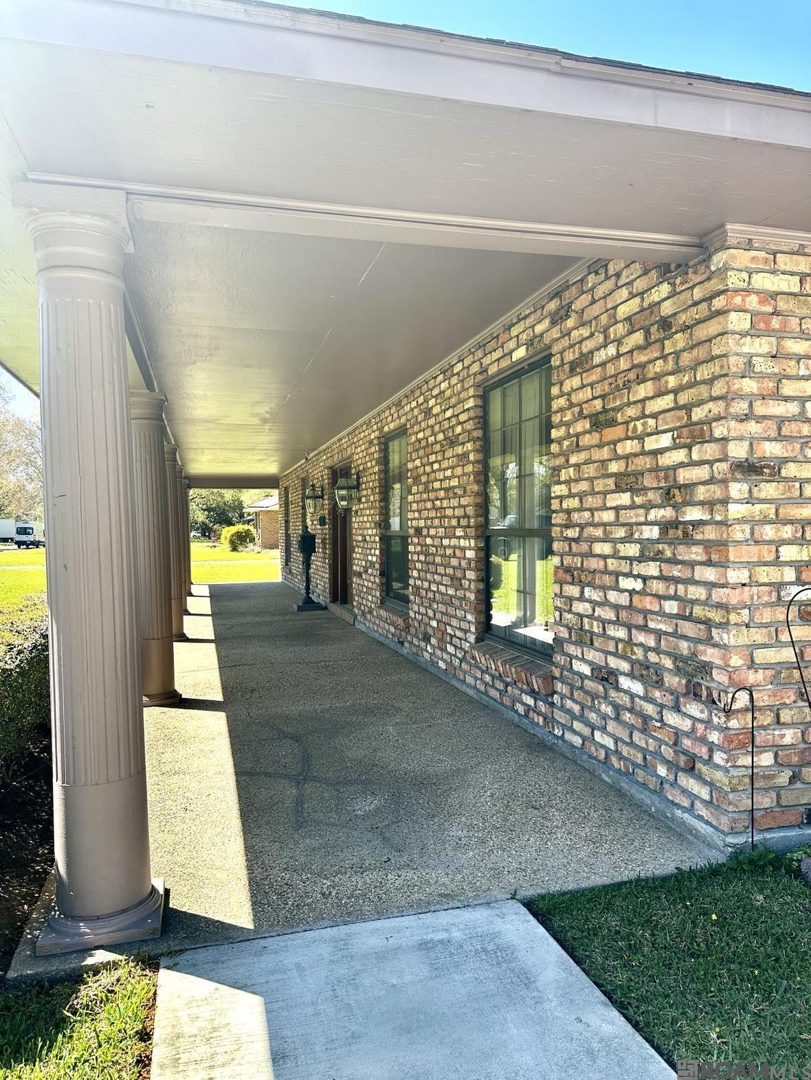 9963 Mollylea Dr, Baton Rouge, Louisiana image 2