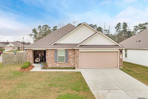 Homes For Sale - 7762 Joe Lynn Trails<br/> Denham Springs, LA 70726