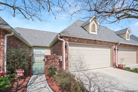 Townhouse For Sale - 40117 Champion Tif Dr<br/> Gonzales, LA 70737