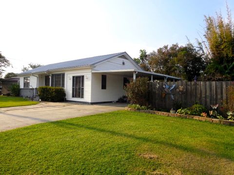 Homes For Sale - 306 Jefferson Davis Street<br/> Houma, LA 70364