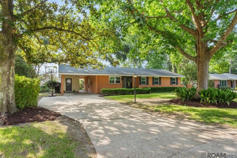Homes For Sale - 1054 Highland Park Dr<br/> Baton Rouge, LA 70808