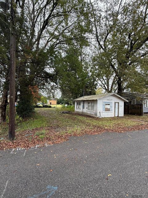 Vacant Land For Sale - 704 St Mary St<br/> Pointe Coupee County, New Roads, LA 70760