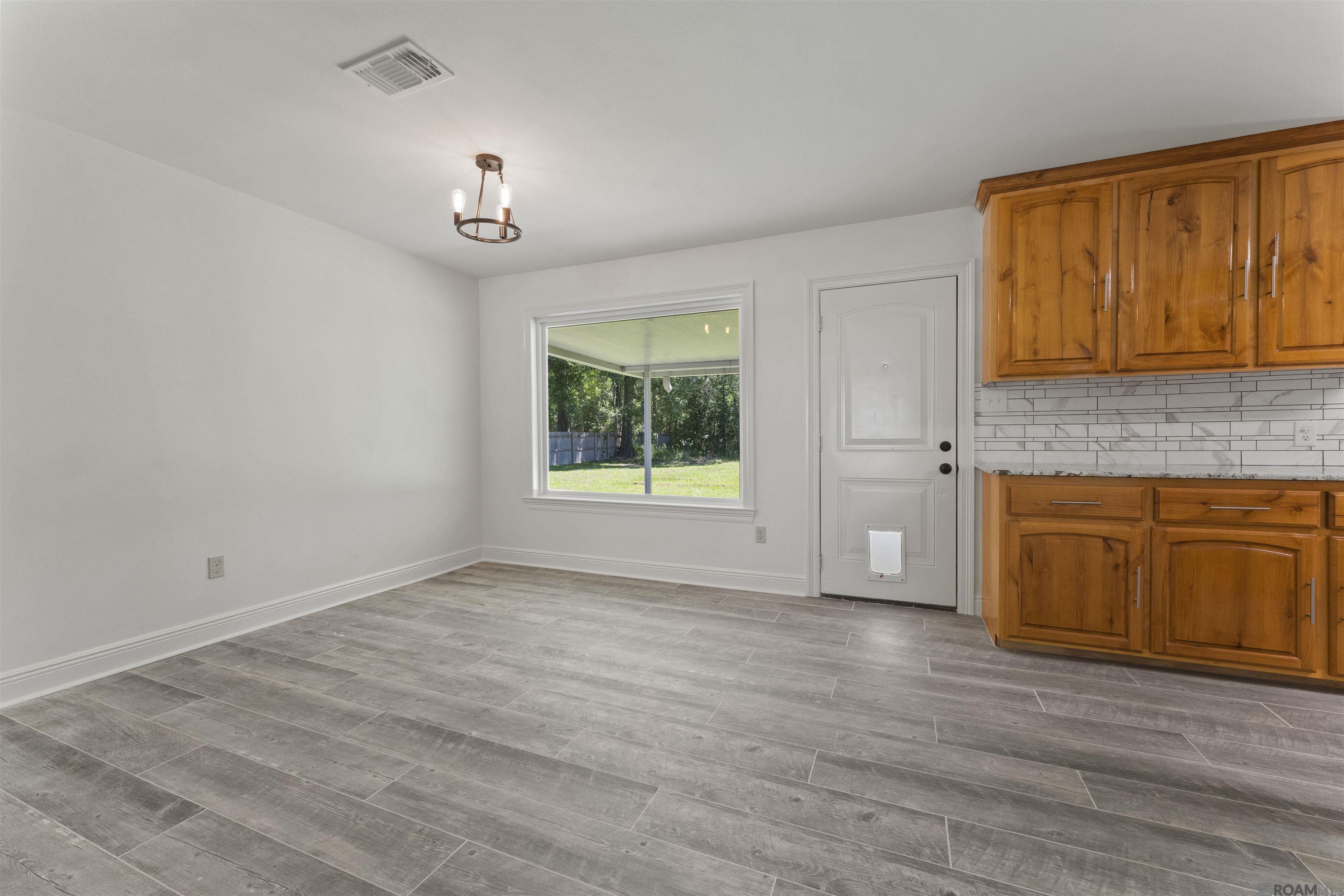 27362 E Lakeside Dr, Denham Springs, Louisiana image 3