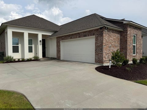 Homes For Sale - 14024 Trailhead Dr<br/> Gonzales, LA 70737