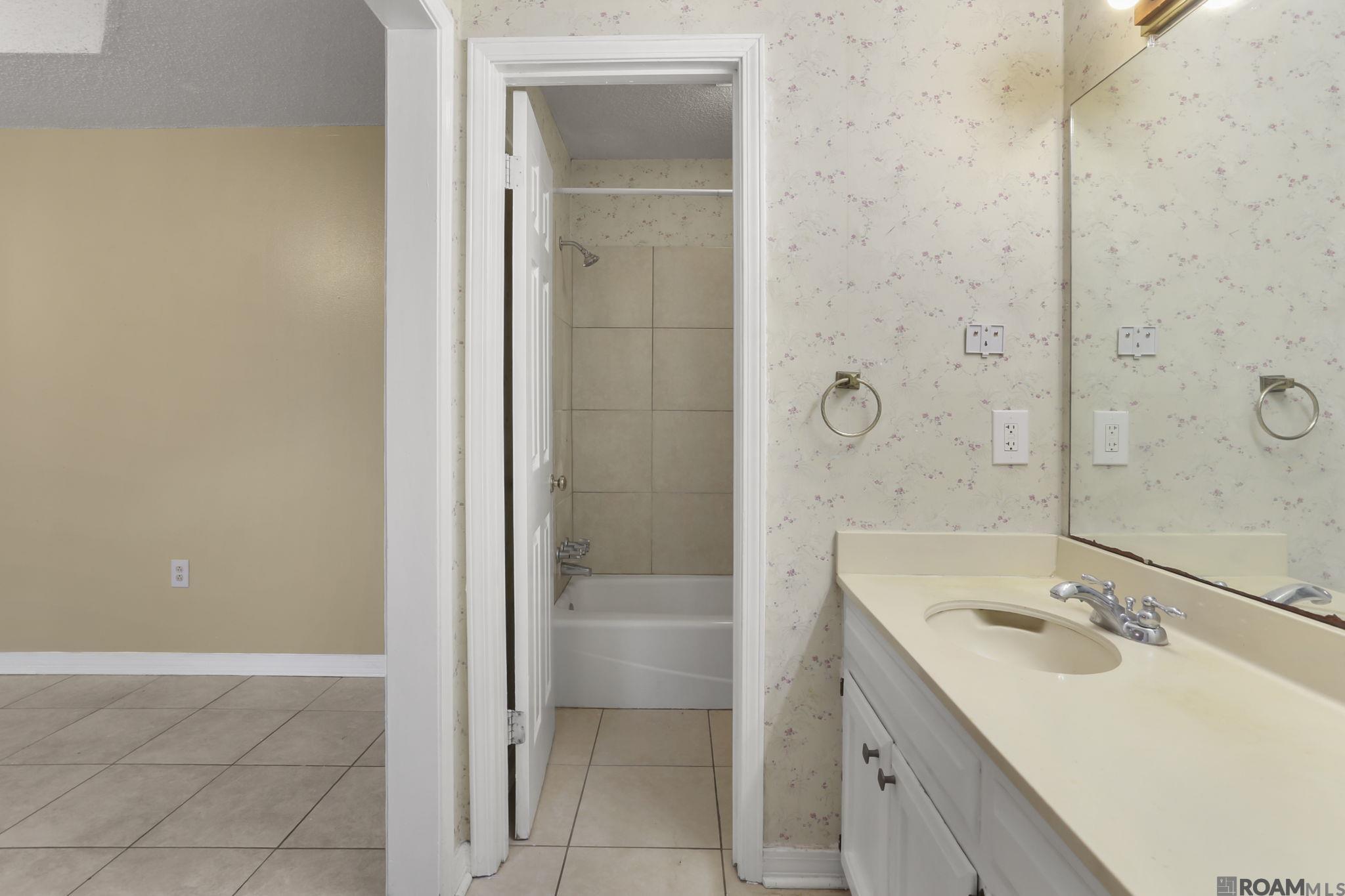 7880 Bayou Fountain Ave, Baton Rouge, Louisiana image 7