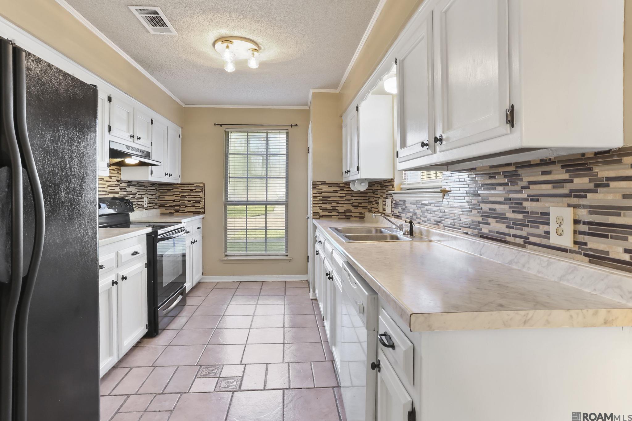 7880 Bayou Fountain Ave, Baton Rouge, Louisiana image 4