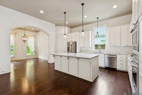 Homes For Sale - 6505 Audubon Square<br/> Baton Rouge, LA 70817