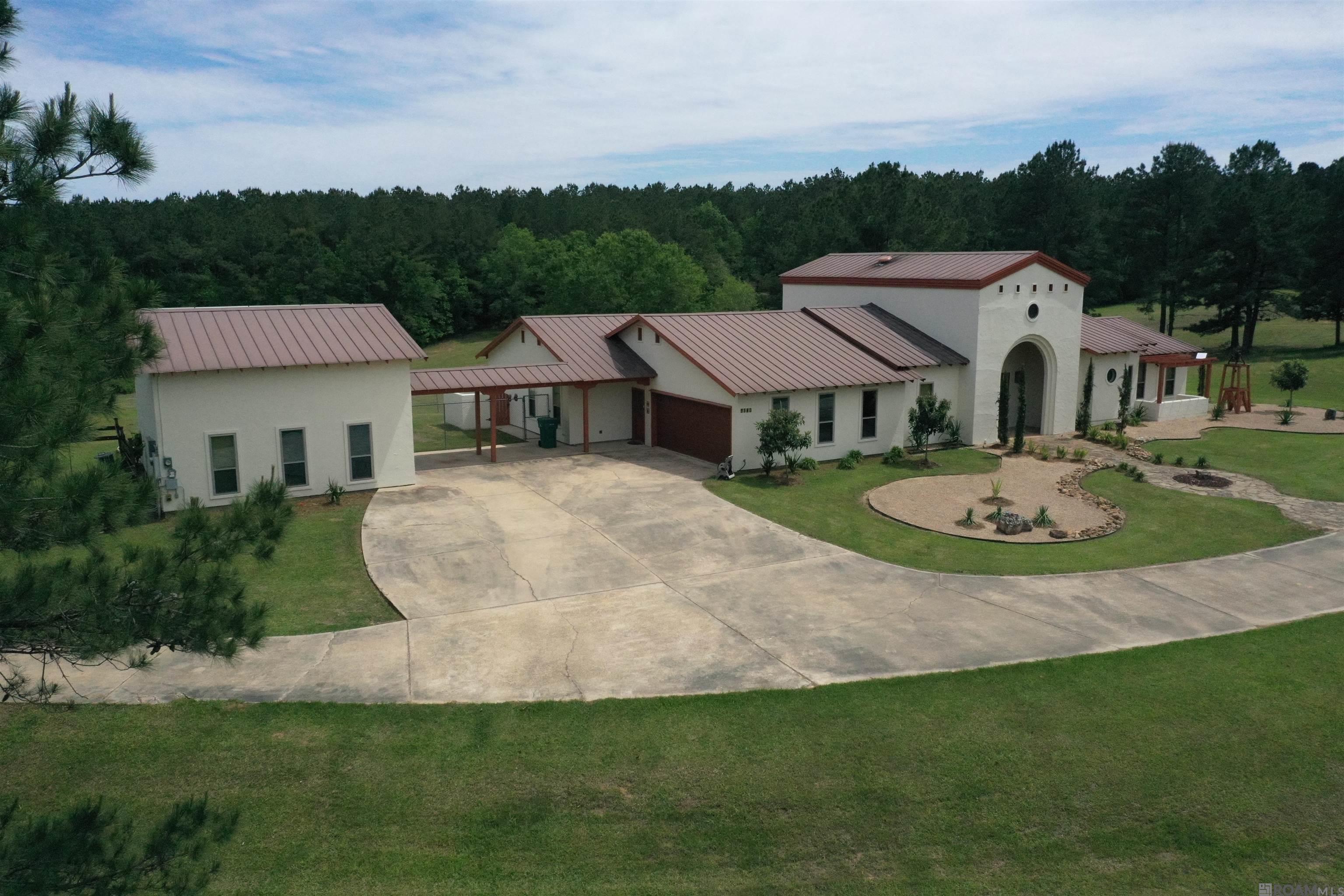 St Francisville, Louisiana, 70775, United States, 3 Bedrooms Bedrooms, ,2 BathroomsBathrooms,Residential,Active,2041573