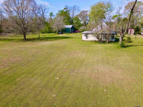 Homes For Sale - 6755 Joe Daniel Rd<br/> Saint Francisville, LA 70775
