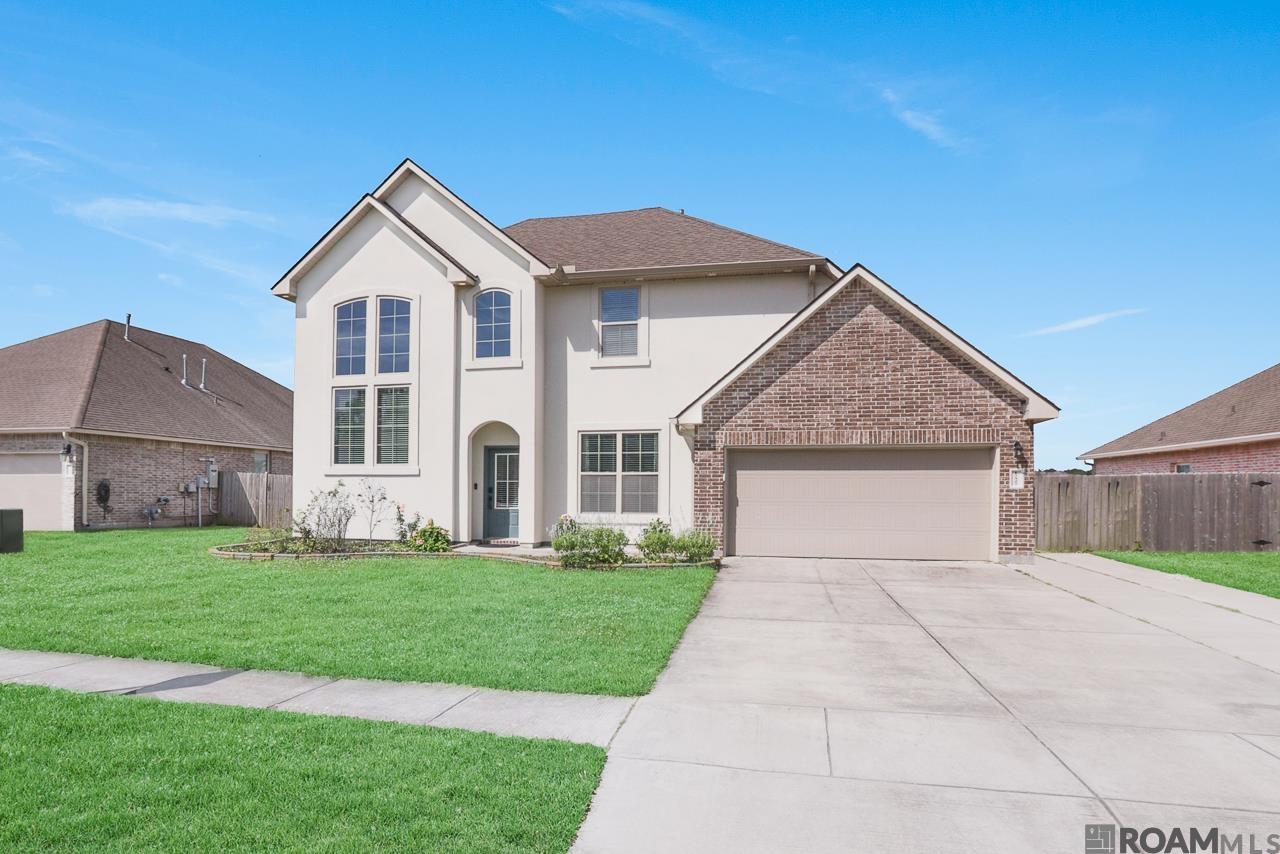 17527 Eagles Perch Dr, Prairieville, Louisiana image 1