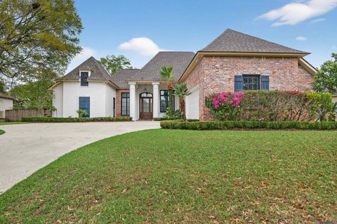 Homes For Sale - 36114 Bluff Oaks Ave<br/> Prairieville, LA 70769