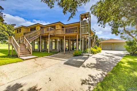 Homes For Sale - 1509 Dr. Beatrous Road<br/> Theriot, LA 70397