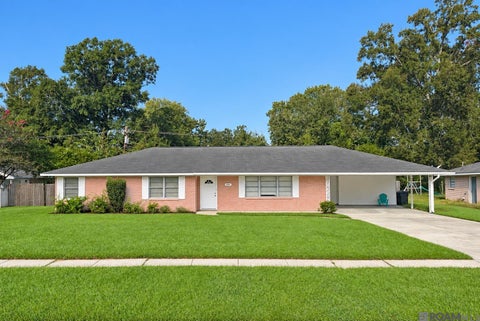 Homes For Sale - 640 Woodhaven St<br/> Baton Rouge, LA 70815