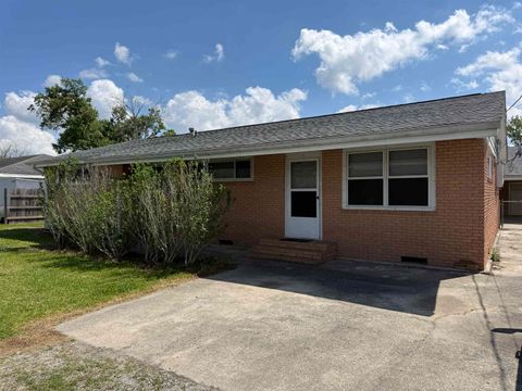 Homes For Sale - 269 Saint Ann St<br/> Lafourche County, Raceland, LA 70394