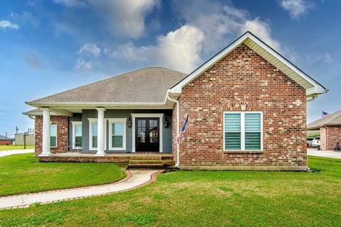 Homes For Sale - 225 Chase Dr<br/> Terrebonne County, Bourg, LA 70343