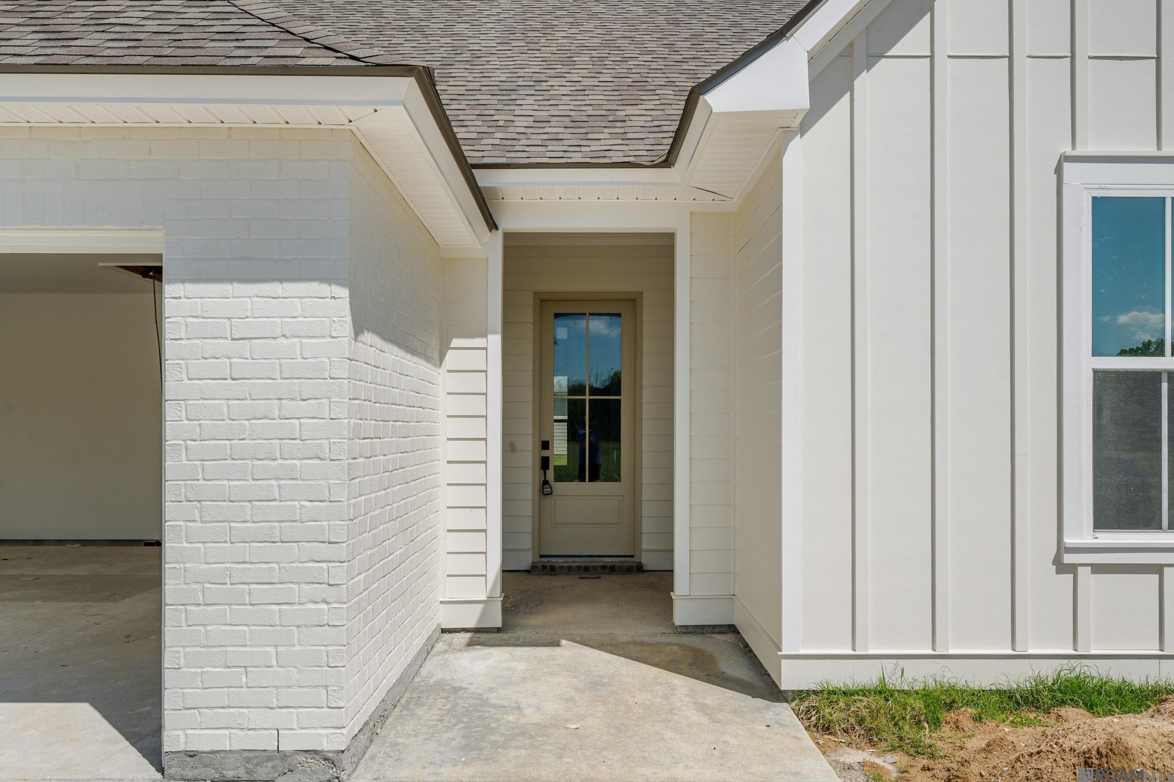 10443 Highpoint Dr, Denham Springs, Louisiana image 2