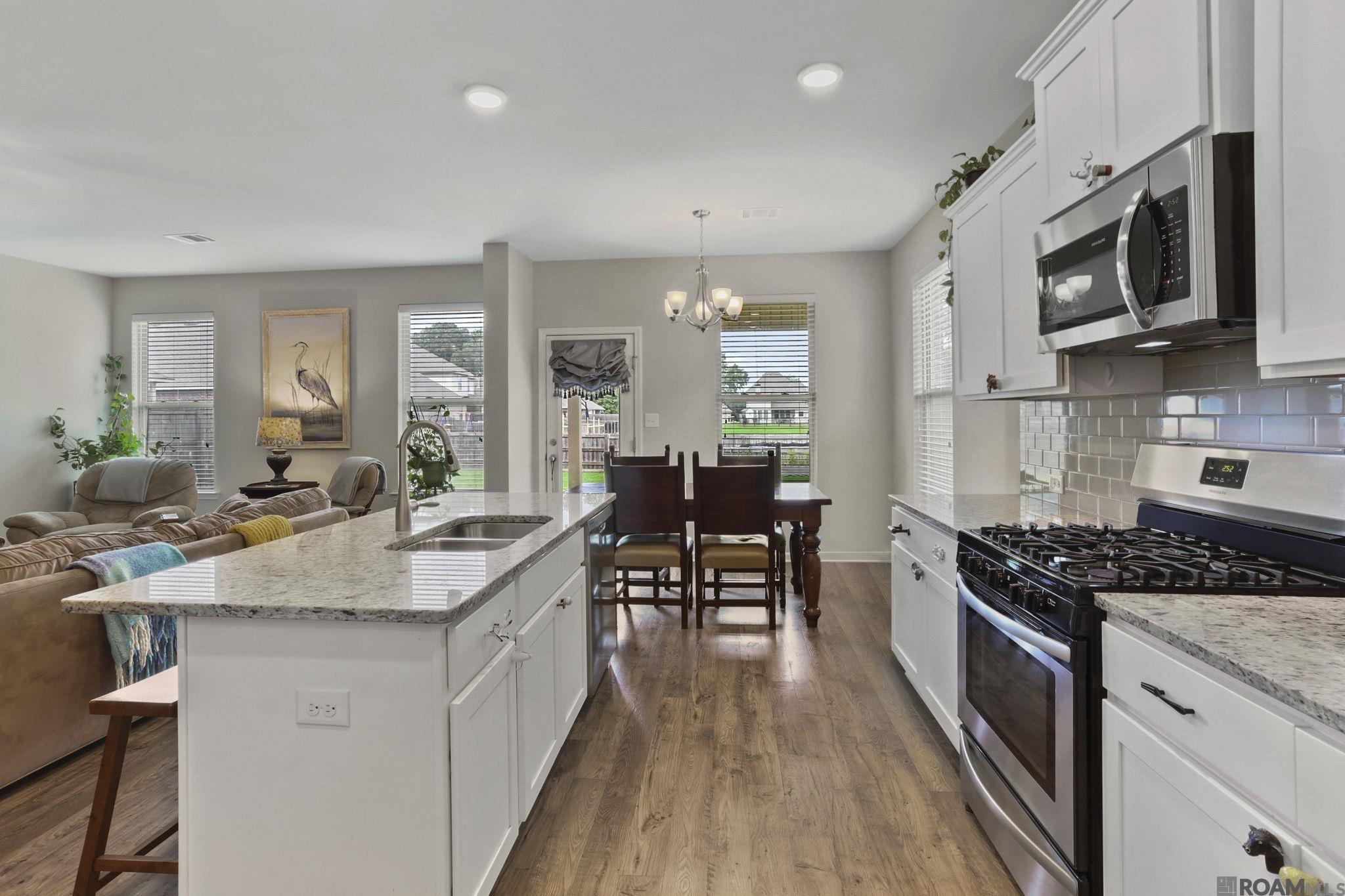 2189 Meadow Hill Ave, Zachary, Louisiana image 4