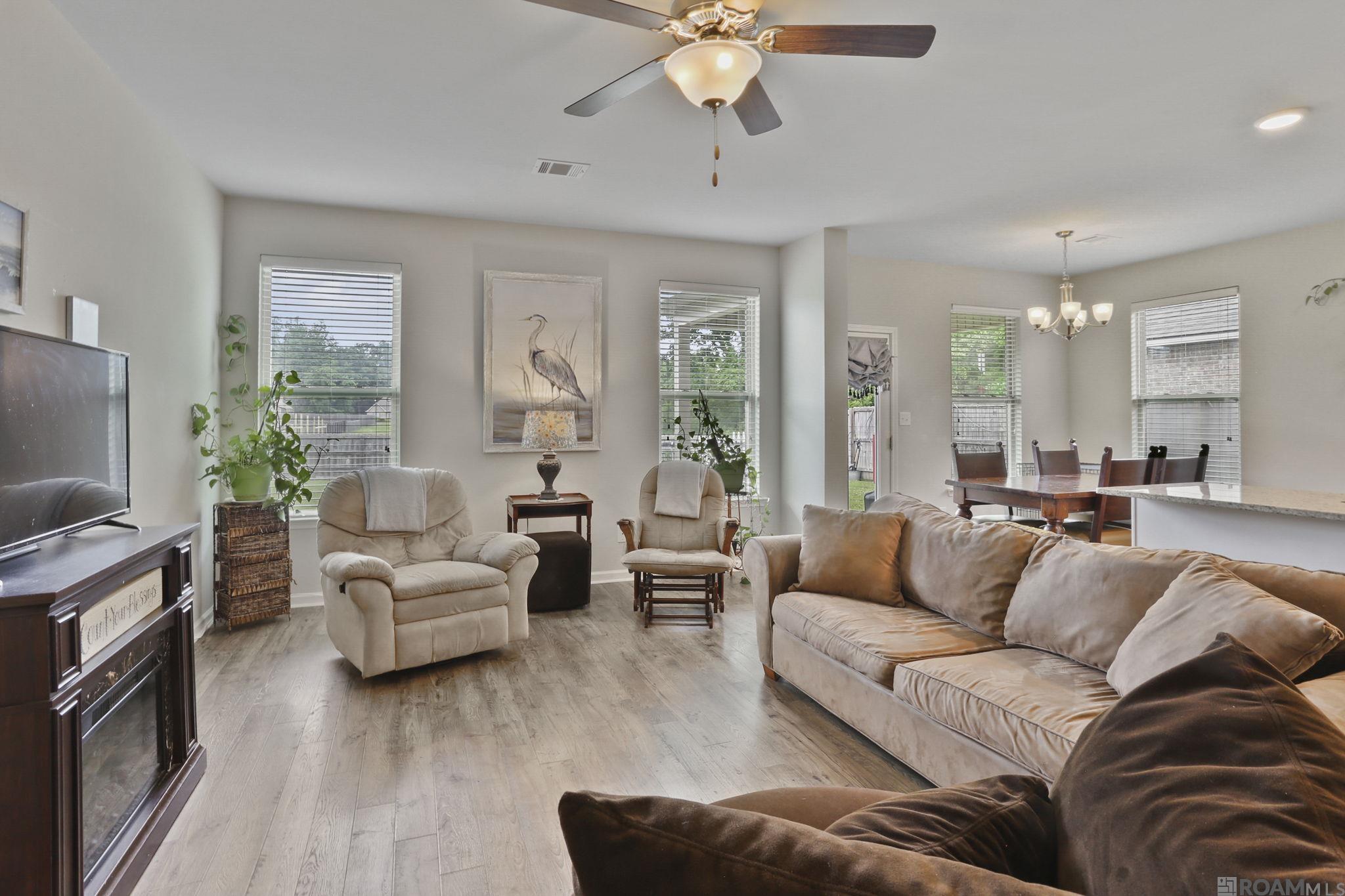 2189 Meadow Hill Ave, Zachary, Louisiana image 8