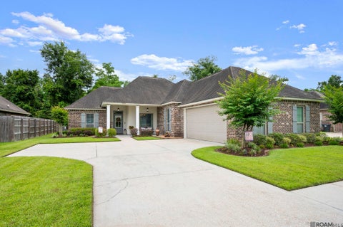 Homes For Sale - 11376 Oak Run Dr<br/> Geismar, LA 70734