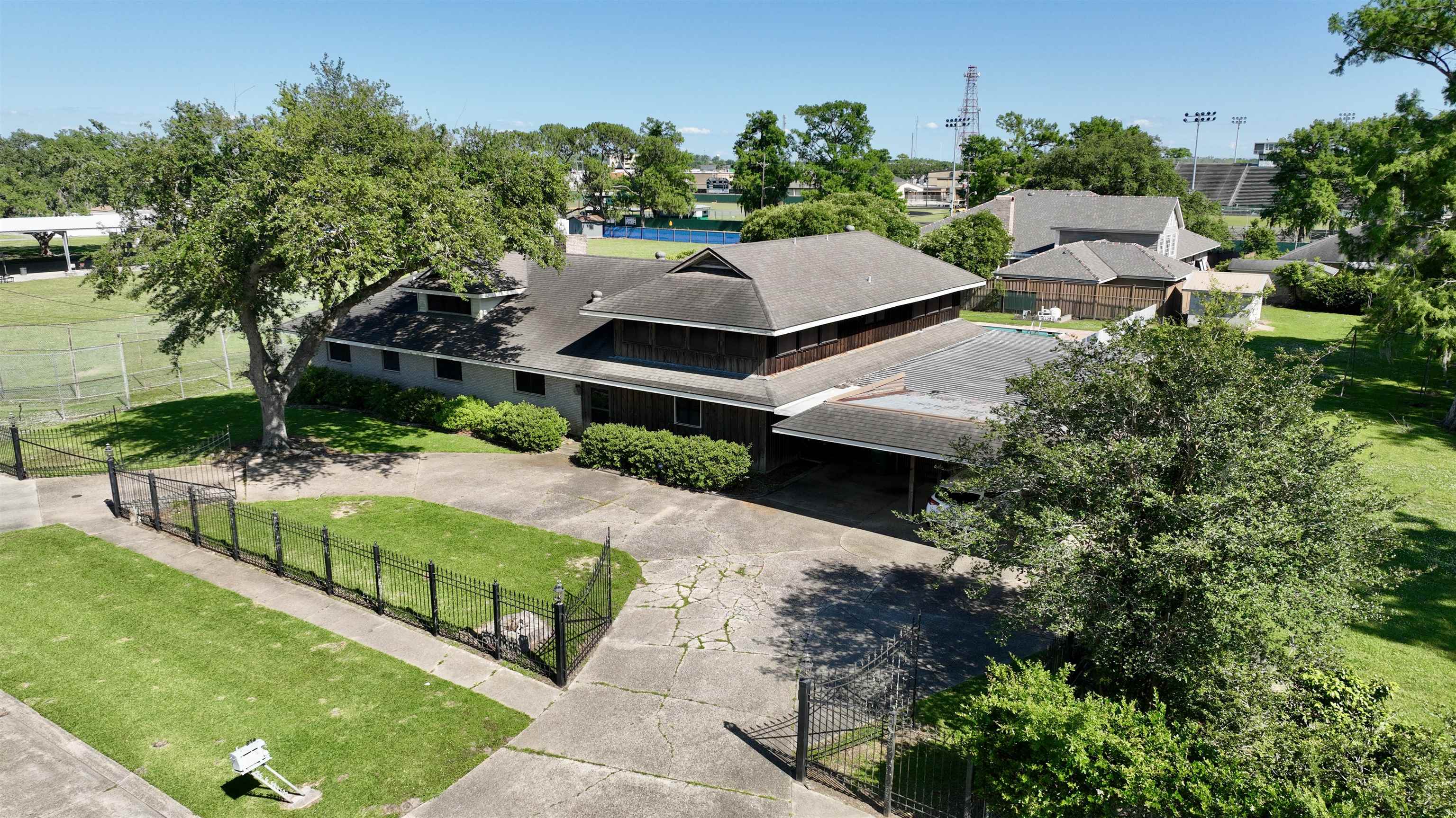 814 Spruce St, Morgan City, Louisiana image 3
